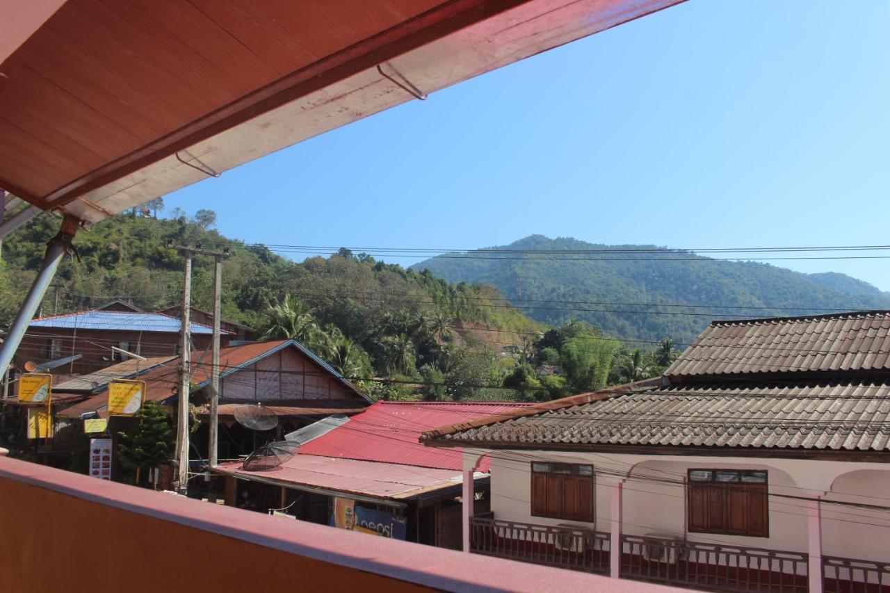 Pakbeng Guesthouse Extérieur photo
